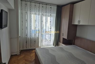 Apartament cu 3 camere decomandat, mobilat în Mihai Bravu