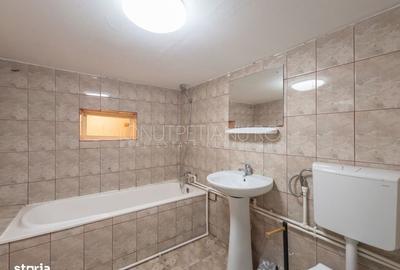Casă cu 3 camere în Sintești - 12