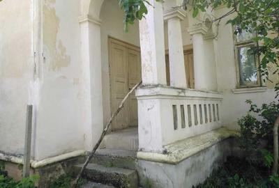 Casă cu 4 camere în Ianca