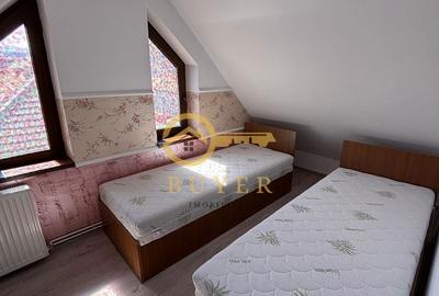 Casă cu 8 camere cu Teren 600 Mp în Central - 3
