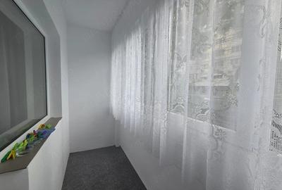 Apartament cu 3 camere decomandat în Mircea cel Bătrân