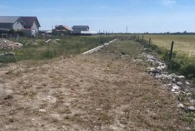 Teren de 520 mp, în Suraia