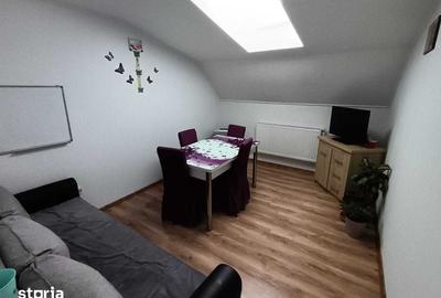 Apartament cu 2 camere decomandat în Ștefănești