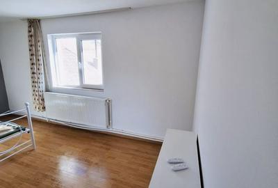 Casă cu 4 camere în Central - 3