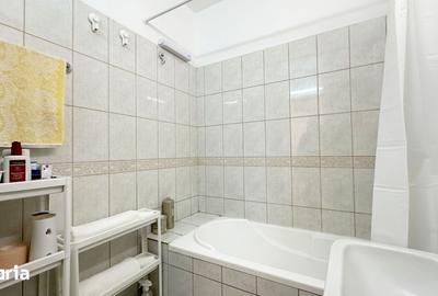 Apartament cu 2 camere semidecomandat, mobilat în Tei