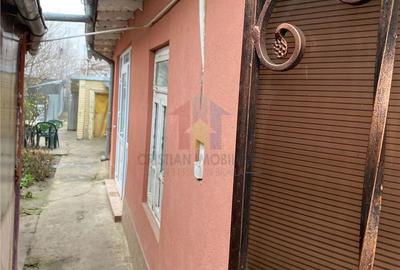 Casă cu 3 camere cu Teren 264 Mp în Buzaului - 1