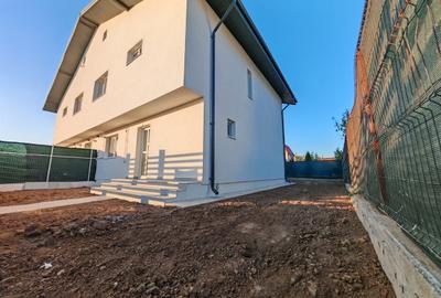 Casă cu 4 camere cu Teren 220 Mp în Berceni