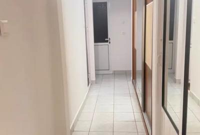Apartament cu 3 camere decomandat în Tomis III