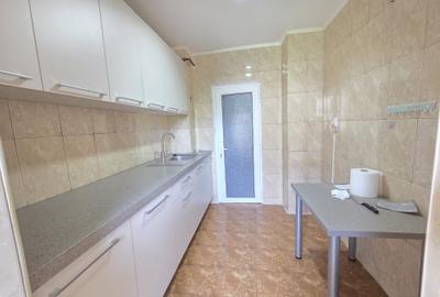 Apartament cu 2 camere decomandat în Micro 17 - 3