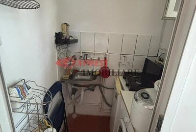 Garsonieră semidecomandată în Vitan - 3