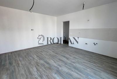Apartament cu 3 camere semidecomandat în Ampoi 3 - 12