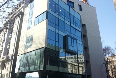 Birou, de 228 mp, în Universitate