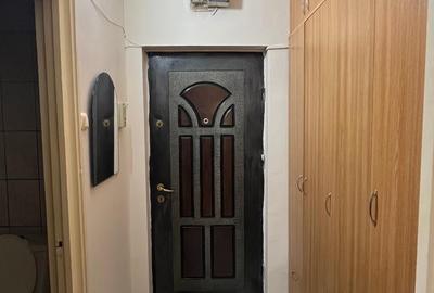 Garsonieră decomandată în Drumul Taberei