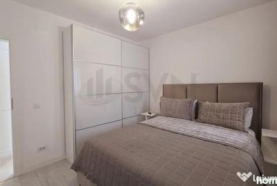 Apartament cu 2 camere semidecomandat, mobilat în Central