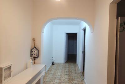 Apartament cu 3 camere decomandat în Central - 8