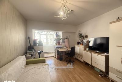 Apartament cu 2 camere decomandat în Galata