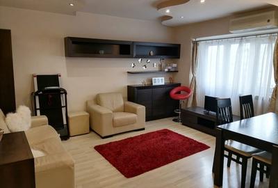 Apartament cu 3 camere decomandat, mobilat în Gară