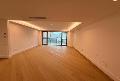 Apartament cu 3 camere în Iancu Nicolae