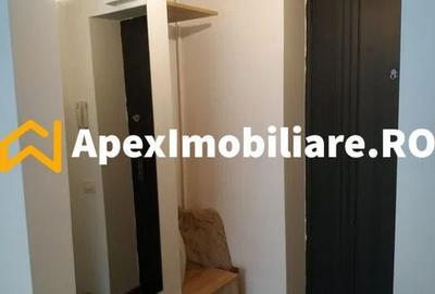 Garsonieră semidecomandată în Titan