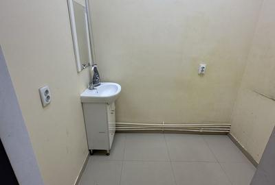 Spațiu comercial, de 42 mp, în Central