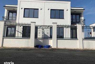 Casă cu 4 camere cu Teren 165 Mp în Podari