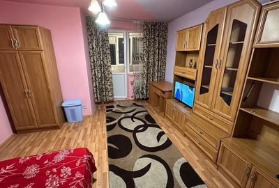 Garsonieră decomandată în Brazda lui Novac
