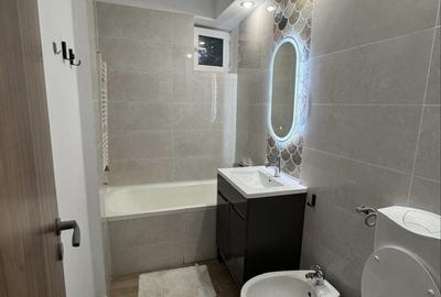 Apartament cu 3 camere semidecomandat în Central - 3