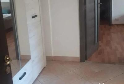 Apartament cu 2 camere semidecomandat în Păcii