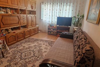 Apartament cu 2 camere decomandat în Între Lacuri