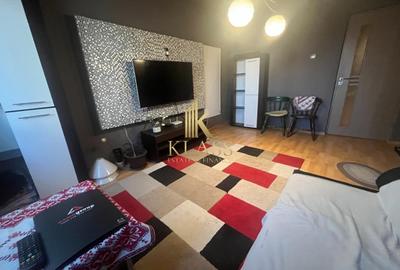Apartament cu 4 camere, mobilat în Tei