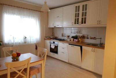 Apartament cu 2 camere decomandat în 13 Septembrie - 1