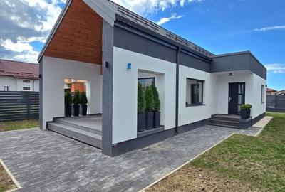 Casă cu 3 camere cu Teren 300 Mp în Tărlungeni
