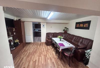 Casă cu 6 camere cu Teren 3.9 Mp în Central - 8