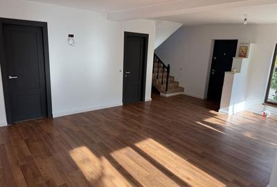 Casă cu 3 camere în Central