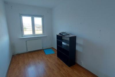 Apartament cu 3 camere în Calea București - 2