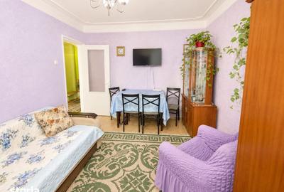 Apartament cu 2 camere decomandat în Podu Roș