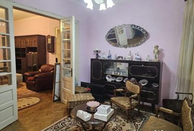 Spațiu comercial, de 190 mp, în Central - 15