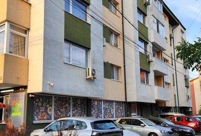 Garsonieră decomandată în Central