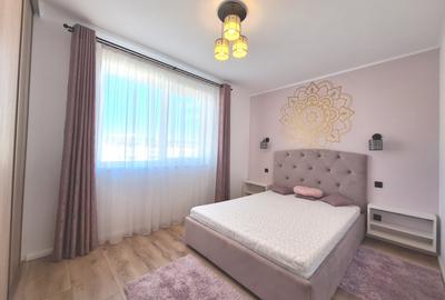 Apartament cu 3 camere semidecomandat, mobilat în Florești