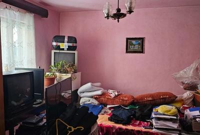 Casă individuală cu 4 camere cu Canalizare în Brătianu - 9