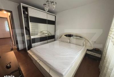 Apartament cu 3 camere decomandat în Micro 11