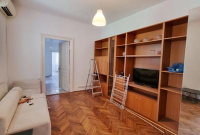 Apartament cu 5 camere în Armeneasca