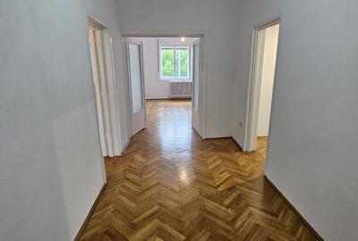 Apartament cu 3 camere decomandat în Iosefin - 1