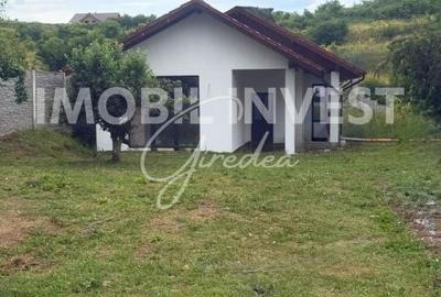 Casă cu 4 camere cu Teren 500 Mp în Cetate