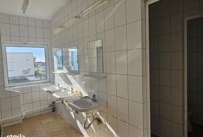 Spațiu comercial, de 465 mp, în Central - 3