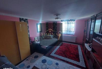 Casă cu 4 camere în Cioarga