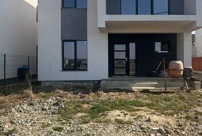 Casă cu 4 camere în Săsar - 1