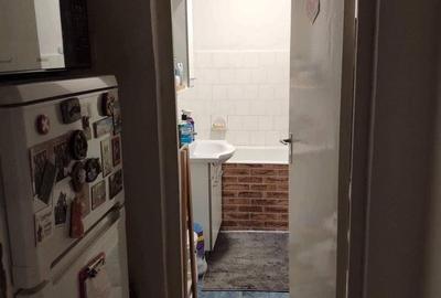 Apartament cu 2 camere semidecomandat în Carei