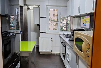 Apartament cu 4 camere decomandat în Nord