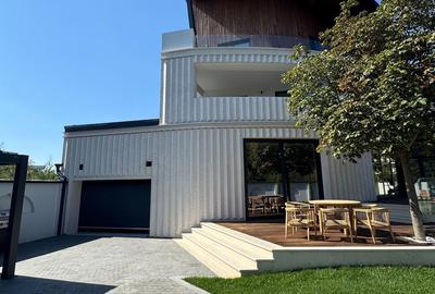 Casă cu Teren 1600 Mp în Băneasa